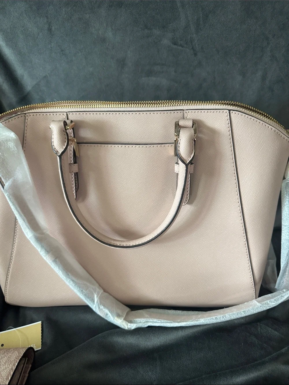 BNWT Michael Kors Pale Blush Satchel with Matching Wallet